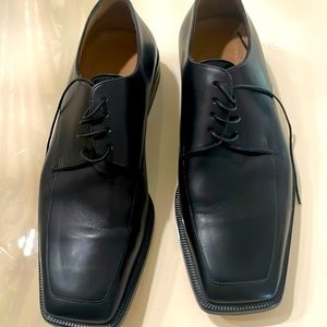 Luis Vuitton men’s shoes. Black 7 1/2